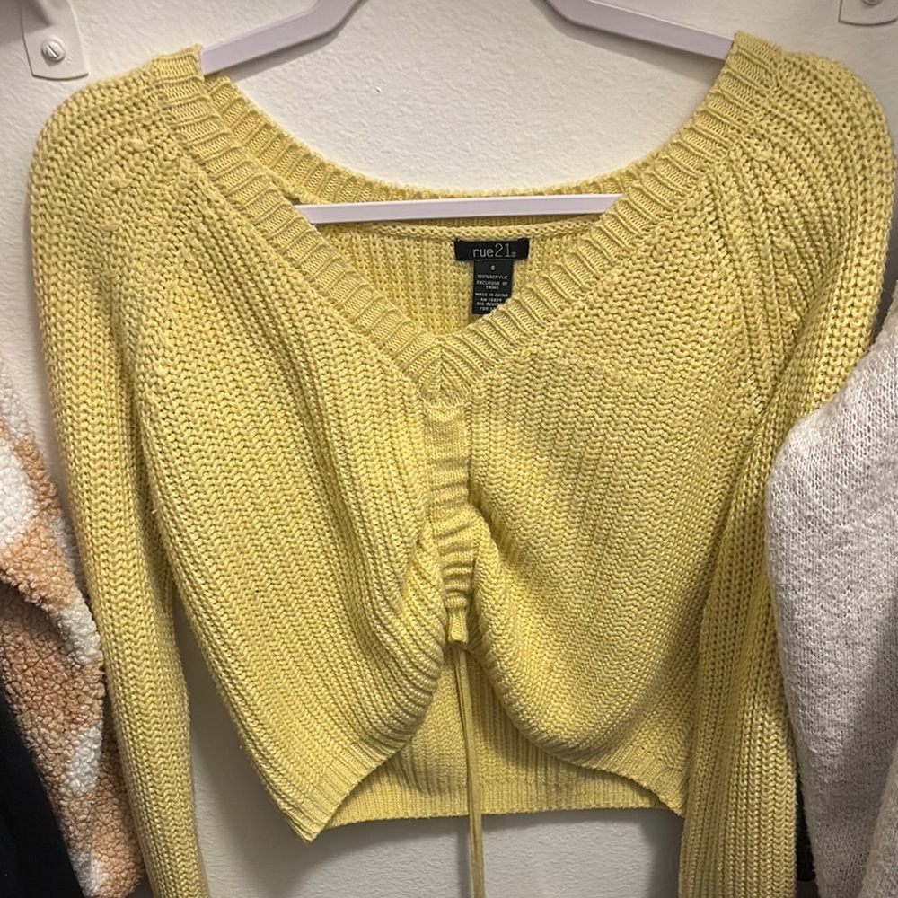 Rue21 Yellow V-Neck Sweater Ribbed Knit